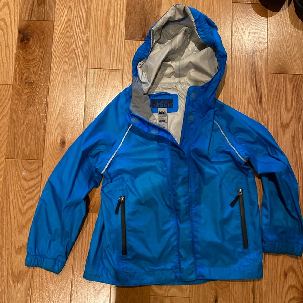 REI 4T raincoat